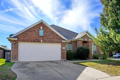 4000 Elmgreen Dr, Roanoke, TX 76262 - photo 3