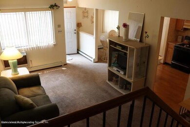 10 Croft Ct, Staten Island, NY 10306 - photo 2