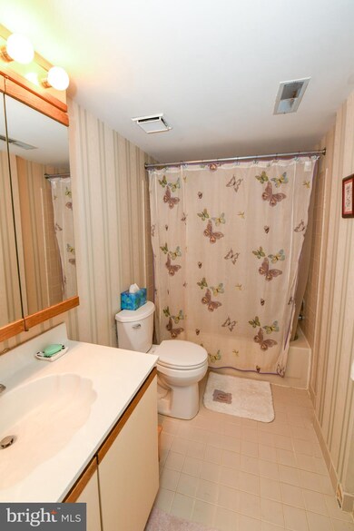 2102 Sturbridge Common, Southampton, PA 18966 - photo 7