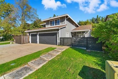 8885 Springhurst Dr, Elk Grove, CA 95624 - photo 3