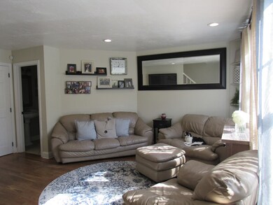 569 Carriage Shop Rd unit B, East Falmouth, MA 02536 - photo 3