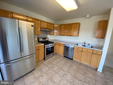 403 Hupps Hill Ct, Strasburg, VA 22657 - photo 4