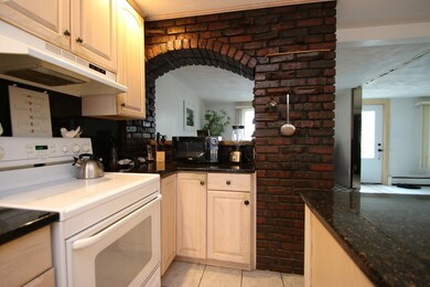 17 Davis St, Saugus, MA 01906 - photo 5