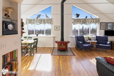06-Living Room_ETL6337