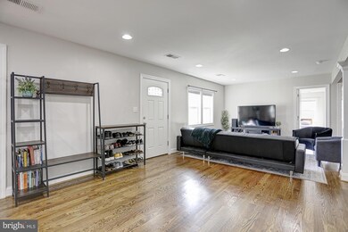 8809 Dangerfield Rd, Clinton, MD 20735 - photo 3