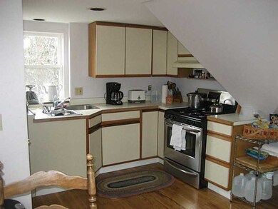 1545 Cranston St, Cranston, RI 02920 - photo 4