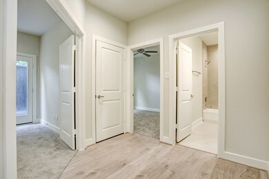 121 Knights Bridge Park Ln, Houston, TX 77018 - photo 4