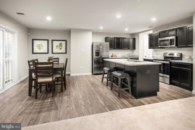 208 Green Ridge Ln, Glen Burnie, MD 21060 - photo 2