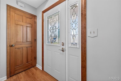 2 Walnut Creek Ct, Saint Charles, MO 63304 - photo 4