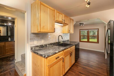 10-web-or-mls-10-Kitchen.jpg