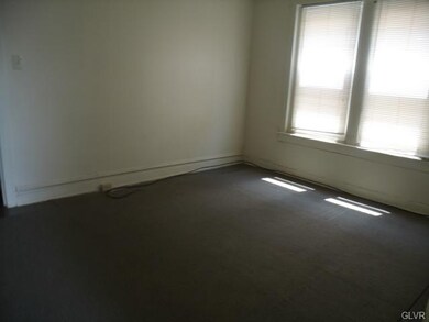 36 N 10th St unit 2, Allentown, PA 18101 - photo 2