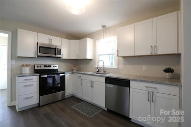 14027 Hackamore Dr, Matthews, NC 28105 - photo 6