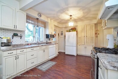 26 Normalee Rd, Staten Island, NY 10305 - photo 3