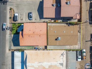 920 E 4th St, Calexico, CA 92231 - photo 2