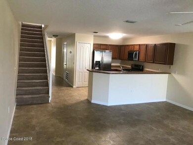 2990 S. Fiske Blvd., J3, kitchen 6