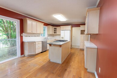 442 Holloway Rd SW, Cleveland, TN 37311 - photo 5