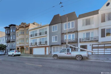 1865 Chestnut St, San Francisco, CA 94123 - photo 2