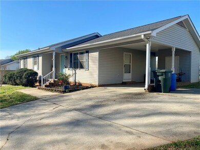 218 Maple Dr, Anderson, SC 29621 - photo 4