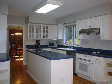 95 Pheasant Ridge, Schenectady, NY 12309 - photo 5