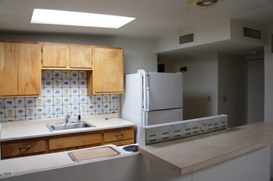 8125 E Nicaragua Dr, Tucson, AZ 85730 - photo 7