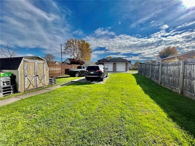 138 E Union St, Whitehall, PA 18052 - photo 4