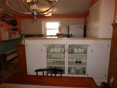 242 Gentian Ave, Providence, RI 02908 - photo 4