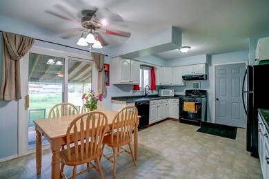 129 S Oak St, Oregon, WI 53575 - photo 3