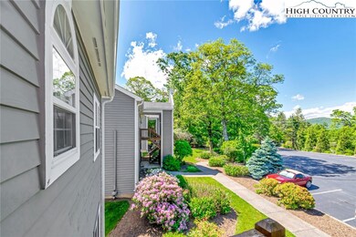150 Prudden Ln unit 304, Blowing Rock, NC 28605 - photo 3