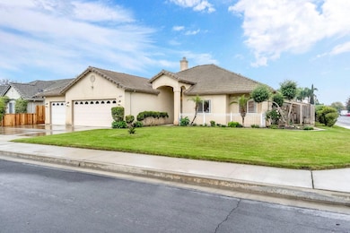 2095 Independence Place, Hanford, CA 93230 - photo 2