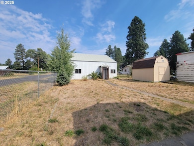 201 N 1st St, Glenwood, WA 98619 - photo 5