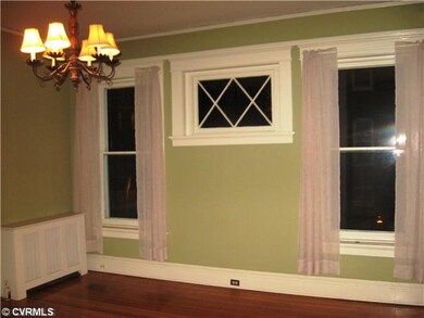 Dining Room - Bright, Heart Pine Floors