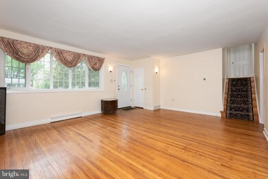 13 E Golf Club Ln, Paoli, PA 19301 - photo 5