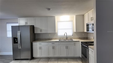 37530 Ferris Ave, Zephyrhills, FL 33542 - photo 3