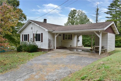 321 N 3rd St, Marengo, IN 47140 - photo 2