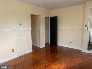 24 S Evans St unit 1, Pottstown, PA 19464 - photo 4