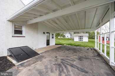 1350 Melvin Rd, Phoenixville, PA 19460 - photo 4