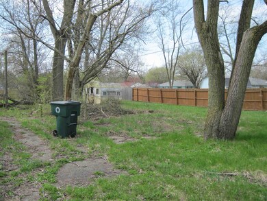 2713 N Pauline Ave, Muncie, IN 47303 - photo 4