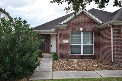 30315 Castle Forest Dr, Spring, TX 77386 - photo 2