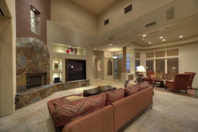 005_Foyer-Great Room