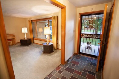 332 Coventry Dr, Anderson, IN 46012 - photo 5