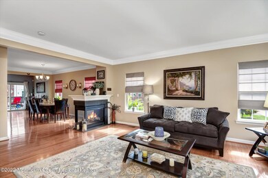 07-Living Room