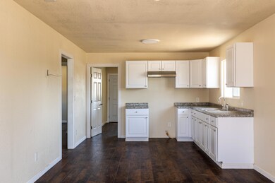 14534 Kilroy Rd, Porterville, CA 93257 - photo 6