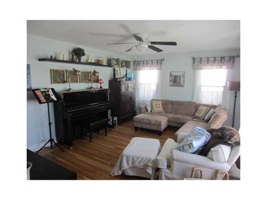 177 Cornell St, Cranston, RI 02920 - photo 4