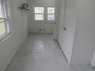 721 W Main St, Tecumseh, OK 74873 - photo 5