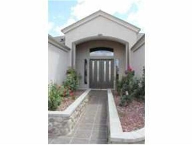 14012 Highweed Dr, El Paso, TX 79928 - photo 2