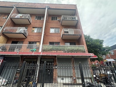 85-45 Britton Ave, Elmhurst, NY 11373 - photo 7