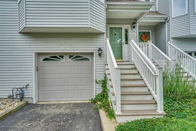 72 Orchid Ct Toms River NJ-large-007-22-