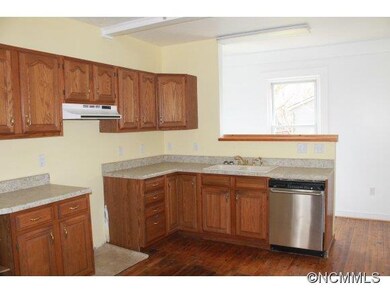 Brand New Kitchen!