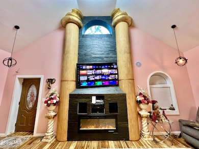 354 Olean St, Schenectady, NY 12306 - photo 7