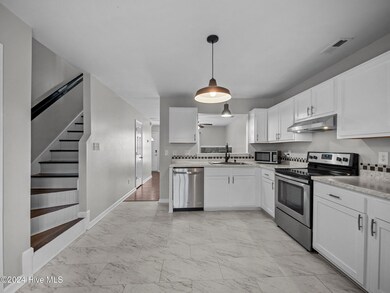 100 Pinegrove Ct, Jacksonville, NC 28546 - photo 7